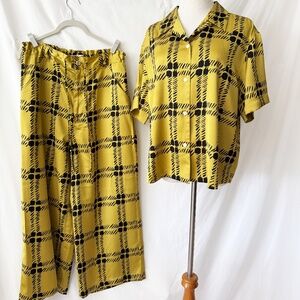 Uniqlo Yellow and Black Plaid Wide Leg Pants